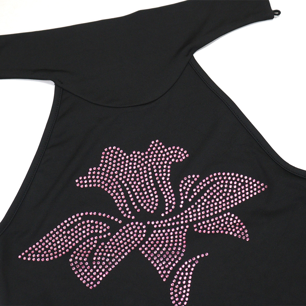 Halter neckline detail