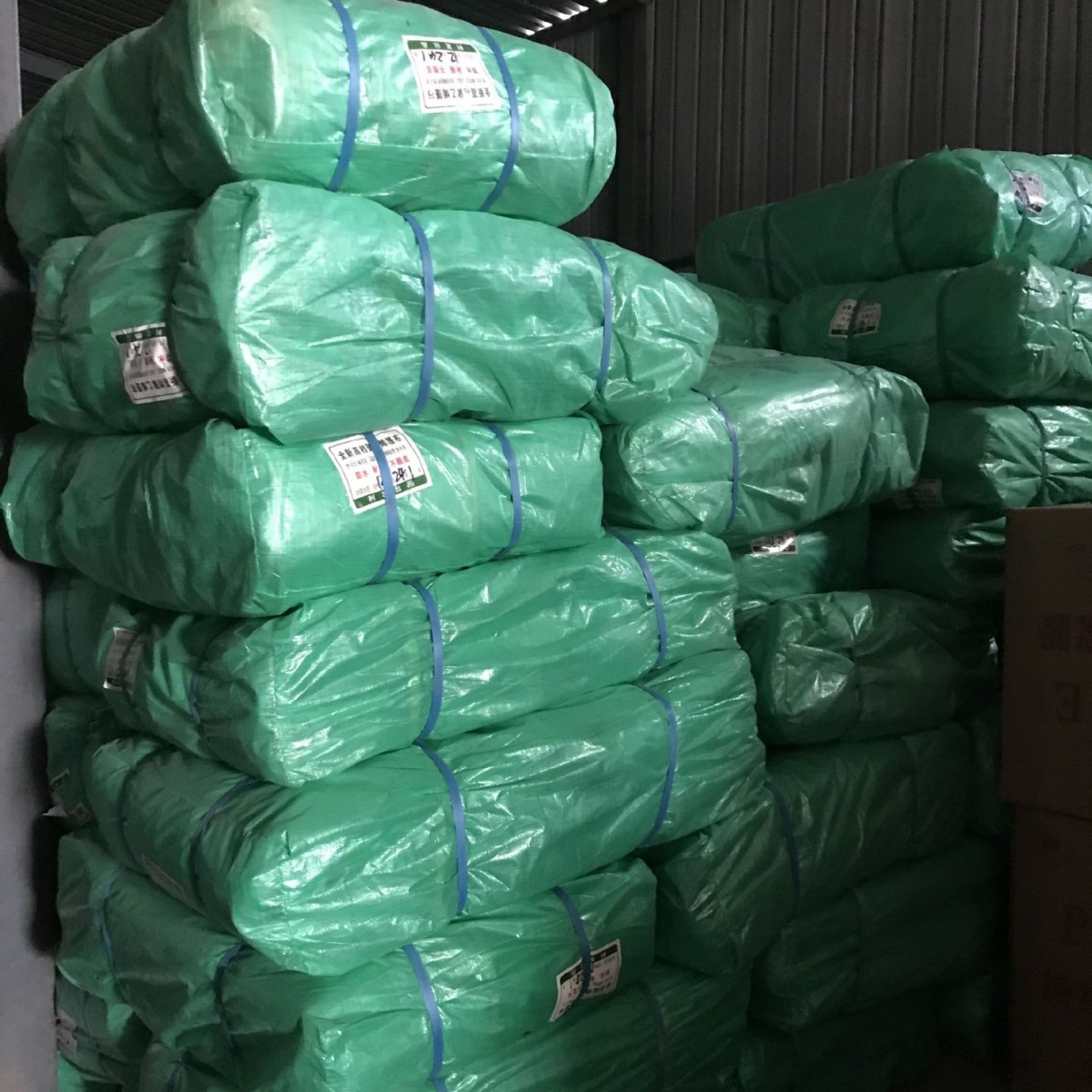 现货供应聚乙烯防雨篷布南韩布彩条布乌鲁木齐直发全新水晶绿篷布