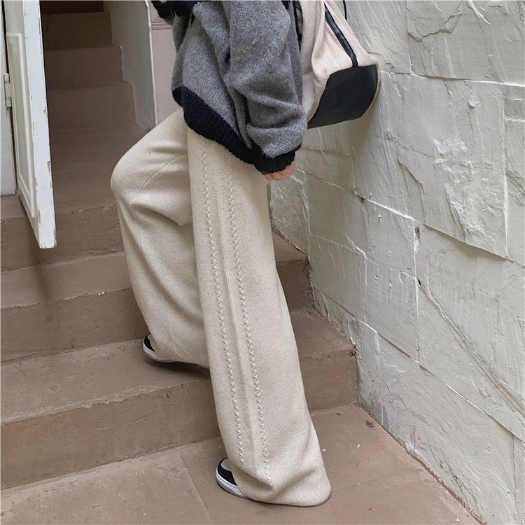 Solid color knitted trousers for leisure