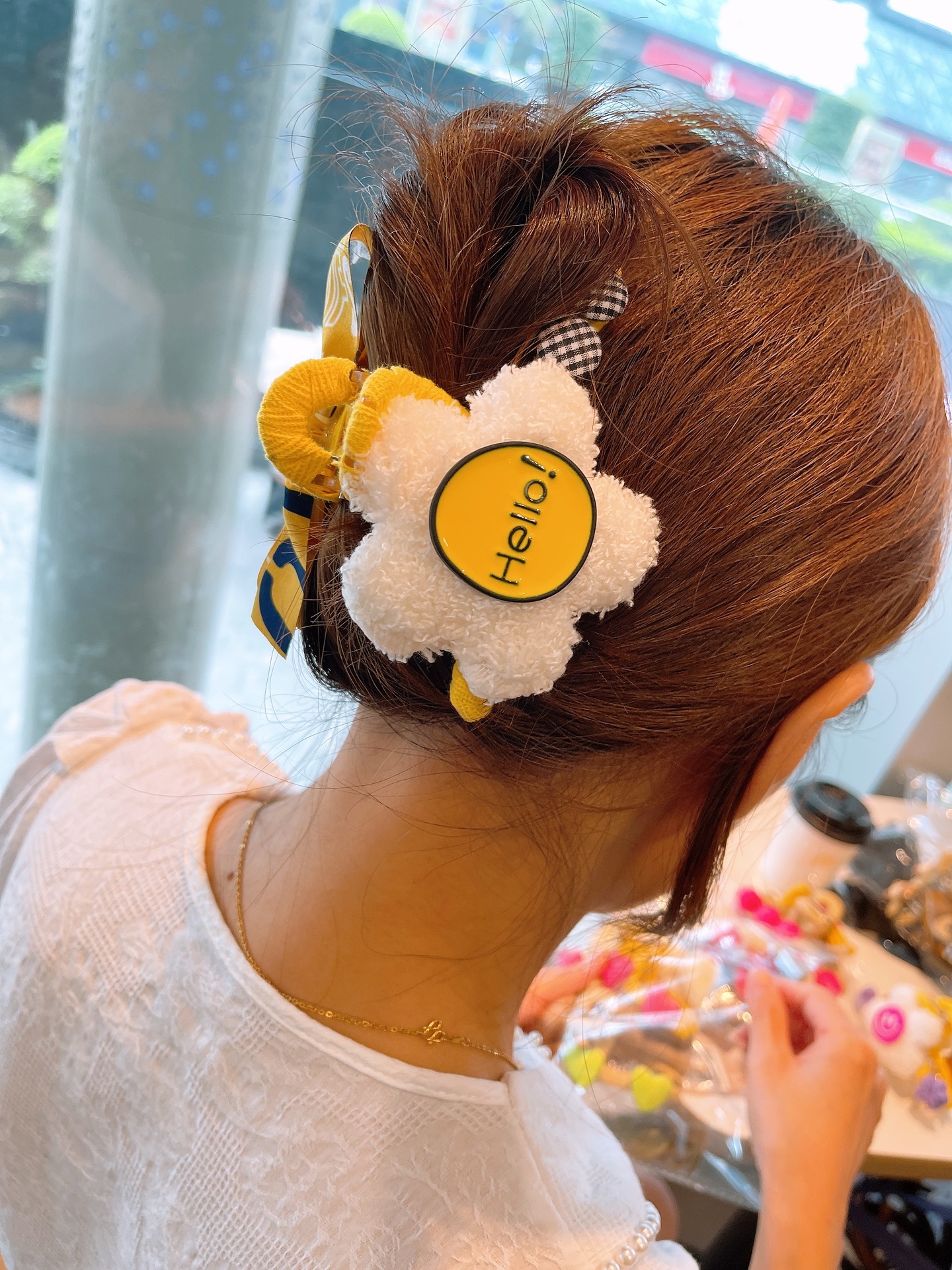63g Weight Headwear Classification Birthday Occasion Flower Pattern Women'S Gender Retro Style Red, Yellow Color Autumn And Winter Cute Hairy Little Flower Smile Net Red Ins Clip Back Head Cute Heart Girl Clip Head Jewelry 4