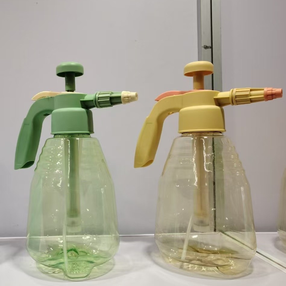 Factory Direct Sale 1.8-liter Plastic Household Gardening Bottle, Candy-colored European-style High-pressure Watering_voghion.com