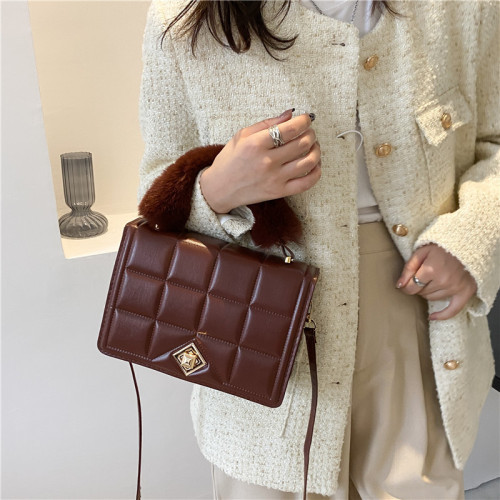 New style bag for women 2021 new style trendy chain oblique bag Korean version internet celebrity simple ins fashion shoulder bag Harajuku style single shoulder