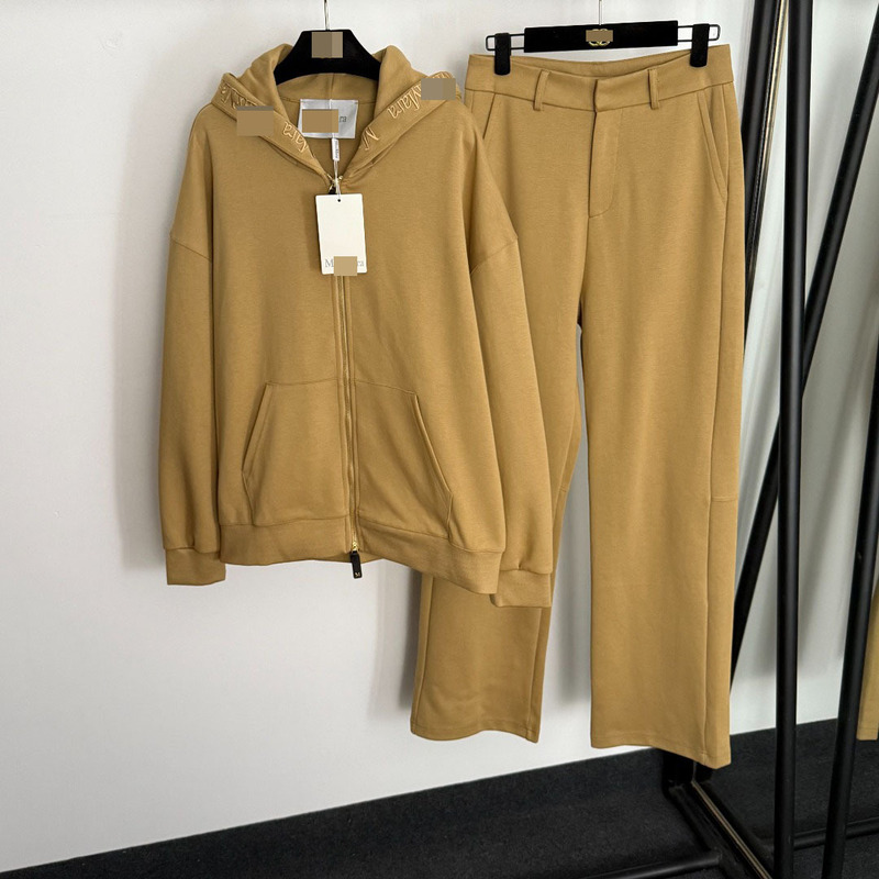 Nanyou High-End Women's New Sports Suit with Embroidered Letters, Long-Sleeved Hooded Zipper Jacket + High-Waisted Straight-Leg Pants Nanyou High-End Women's New Sports Suit with Embroidered Letters, Long-Sleeved Hooded Zipper Jacket + High-Waisted Straight-Leg Pants