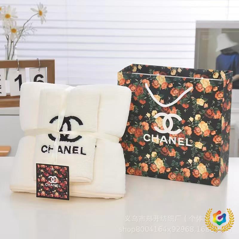 Cross-Border Bath Towel Coral Velvet Towel Set Two-Piece Absorbent Face Wash Towel Bath Beach Coral Velvet Thickened Cross-Border Bath Towel Coral Velvet Towel Set Two-Piece Absorbent Face Wash Towel Bath Beach Coral Velvet Thickened