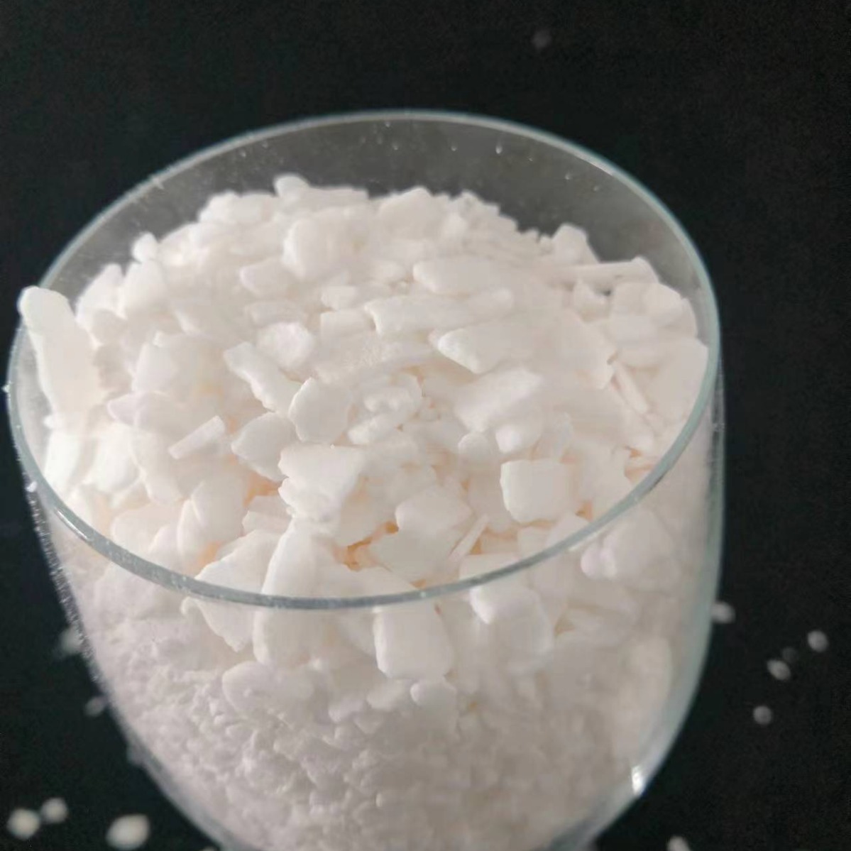 水产养殖虾蟹补钙二水圆球氯化钙颗粒 水产养殖氯化钙钙镁