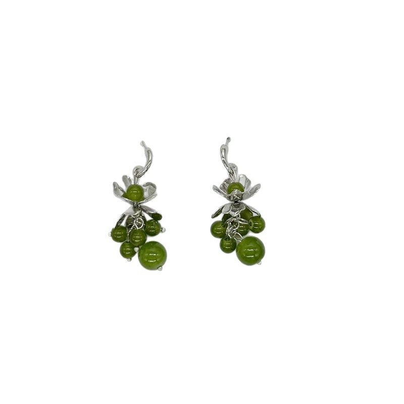 Forest Style Trendy Fruit Green Small Grape For Women Summer Fresh Beaded Niche Design Earrings_voghion.com