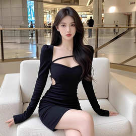 TZ6009高冷女神范方领镂空长袖连衣裙女名媛高级感收腰显瘦包臀裙
