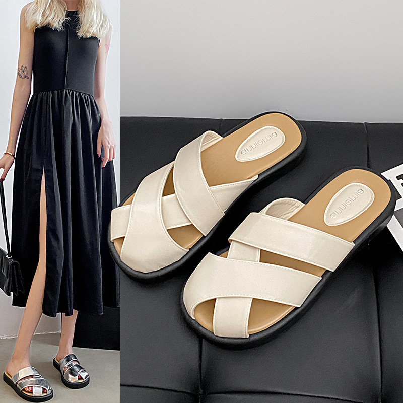 Baotou Half Slippers Women's 2025 Summer New Style Outer Wearing Woven Hollow Mule Shoes Round Toe Retro Roman Women's Sandals and Slippers Baotou Half Slippers Women's 2025 Summer New Style Outer Wearing Woven Hollow Mule Shoes Round Toe Retro Roman Women's Sandals and Slippers