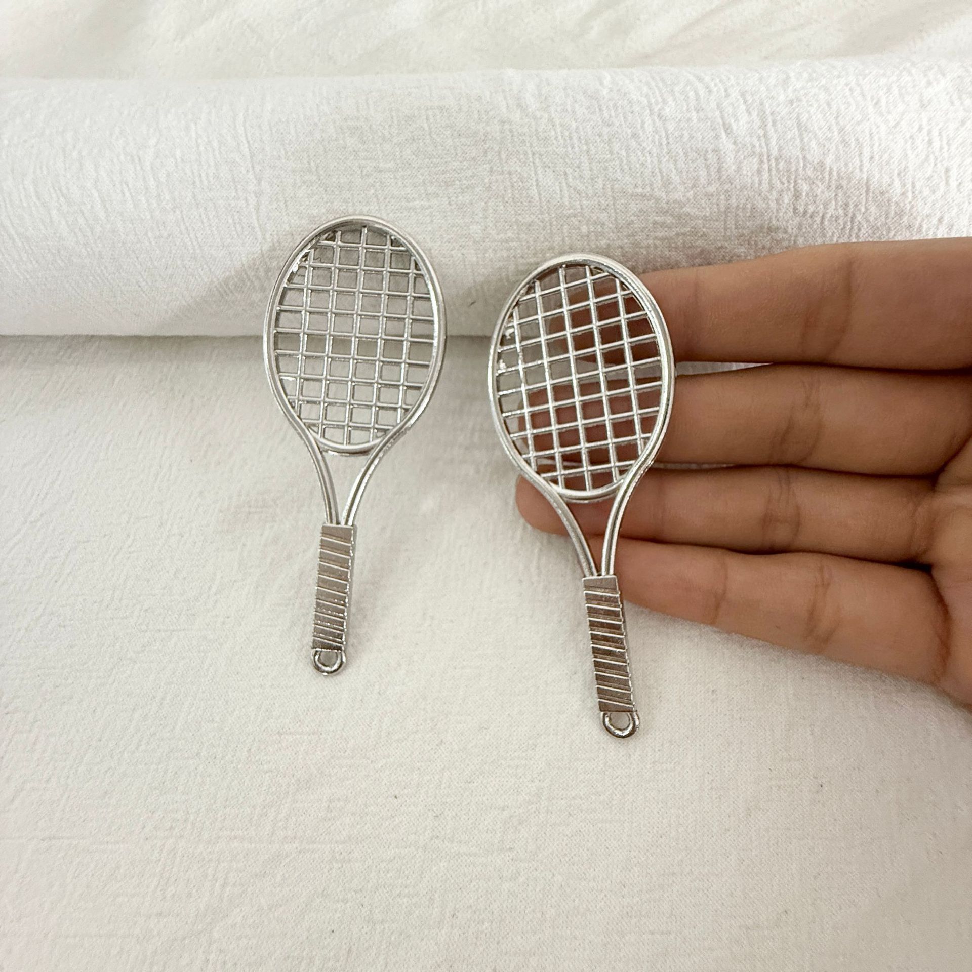 Creative Tennis Racket Pendant Tennis Pendant Jewelry Accessories DIY Keychain Bracelet Bag Chain Necklace DIY Handmade Accessories