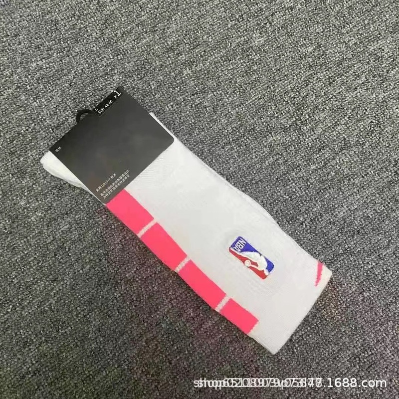 21新型nbaの長い筒のバスケットボールの靴下は刺繍します。|undefined