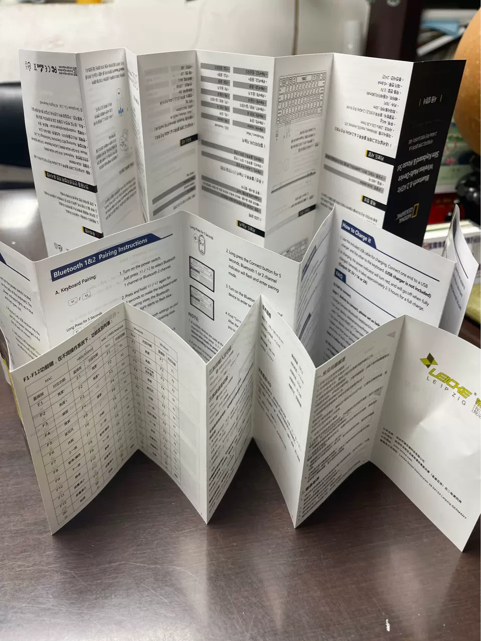 厂家化妆品手提袋高档白卡纸服装袋来图手提包装纸袋