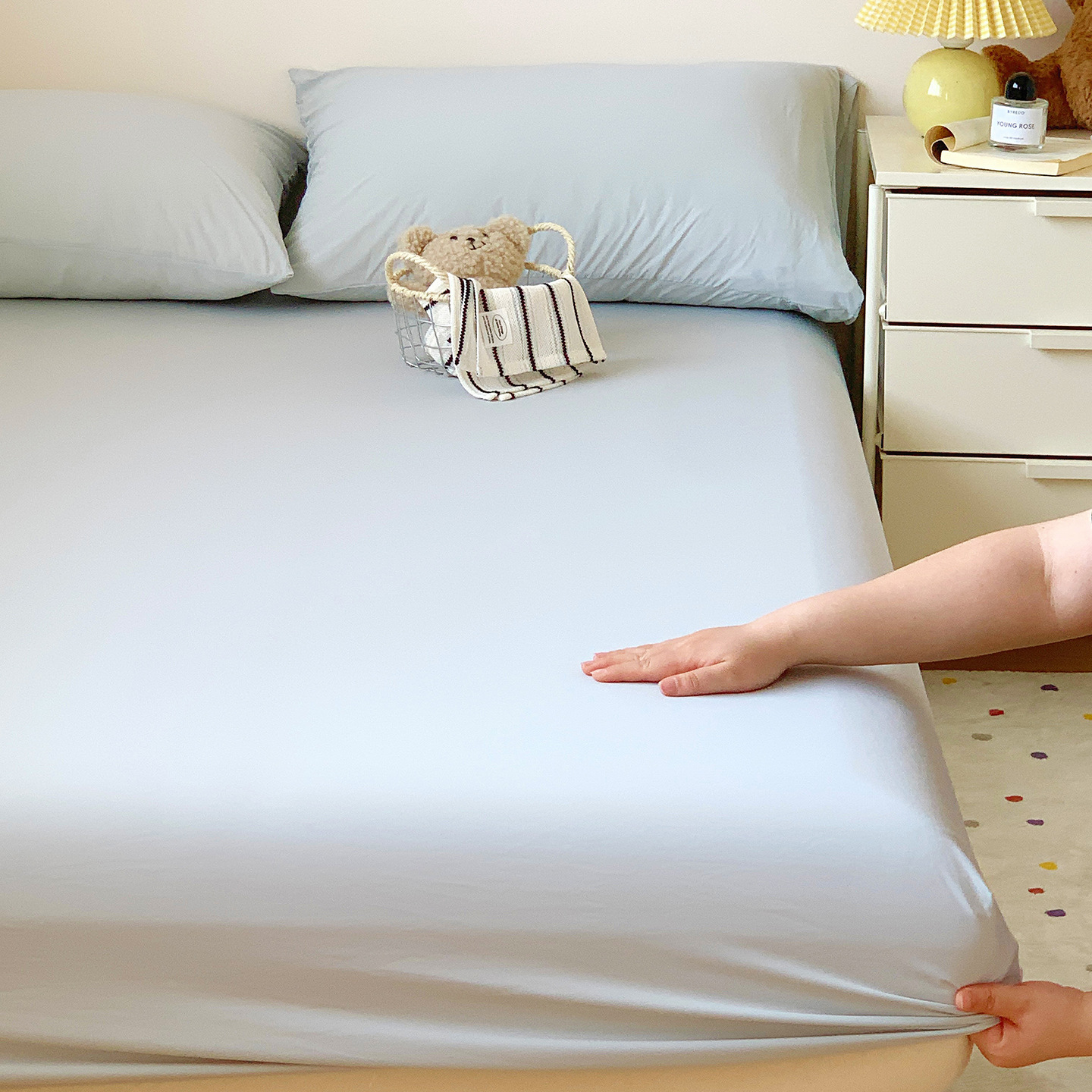 Una clase de primavera y verano, sábana de goma, sábana de hielo, cubierta protectora de colchón, funda de asiento, sábana de goma fría, juego de tres piezas