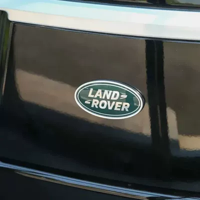and Shenheng rear tailgate car — Car logo