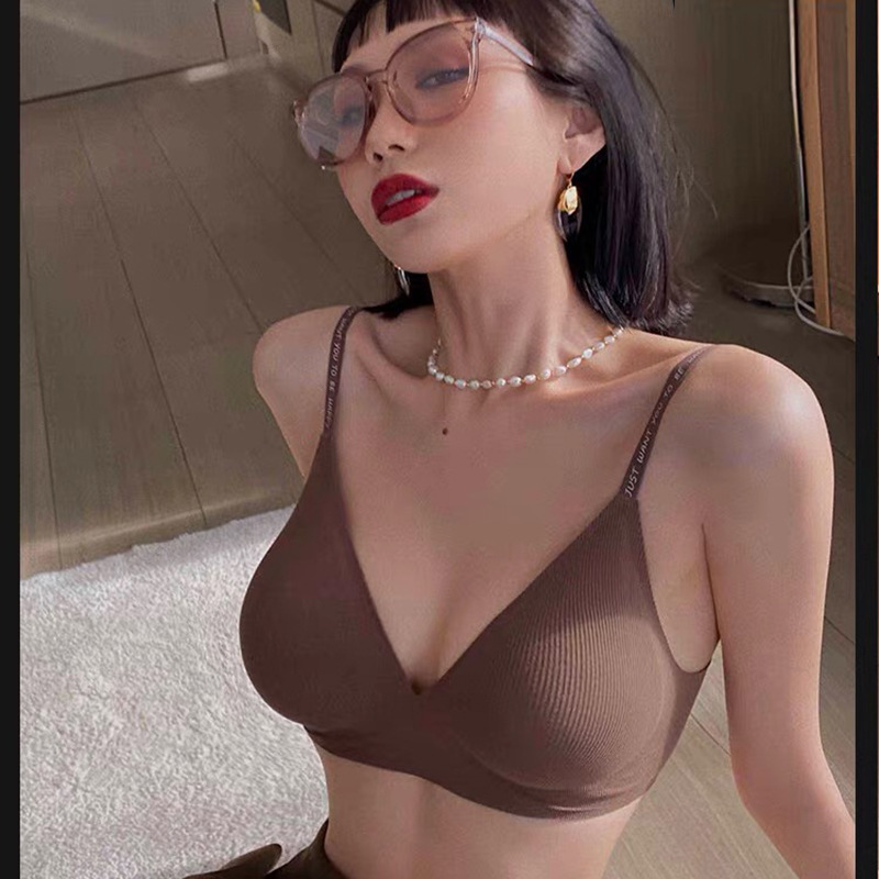 Exterior Expansion Underwear Women's Breast-revealing Large Sports Traceless Non-steel Rings Bra Small Chest Gathering Anti-sagging Exterior Expansion Bra for Summer Exterior Expansion Underwear Women's Breast-revealing Large Sports Traceless Non-steel Rings Bra Small Chest Gathering Anti-sagging Exterior Expansion Bra for Summer