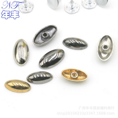 源工場半楕円ラグビーの瓜の種の形のリベットの皮の服の皮の包みのジャケットのリュックサックの通用する系は釘を結びます。