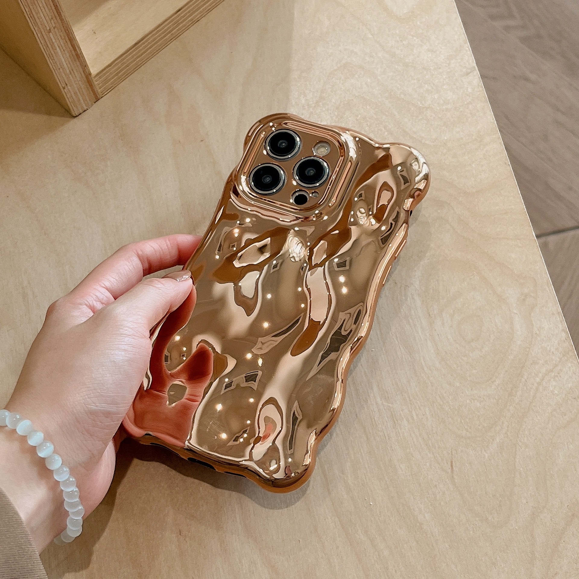 Solid Color Electroplated Bubble Case Suitable For 16 Pro Max, 15 Wave Design, IPhone 14/13 With A Premium Feel_voghion.com