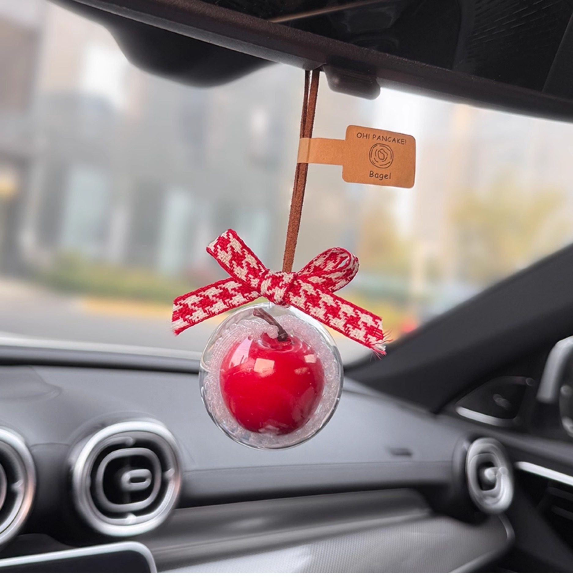 Peaceful Apple Car Pendant High-End Car Interior Decoration Rearview Mirror Hanging Ornament Christmas Women's 2025 New Model