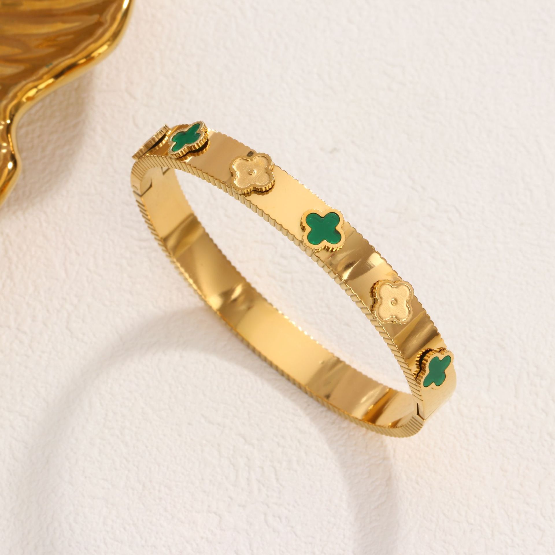 20 네잎 플라워 그린 쉘 팔찌 골드