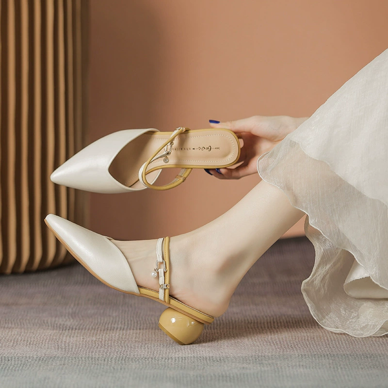 Элегантные босоножки для женщин 2025 года. Новый летний стиль с платьем, средний каблук, французский стиль, потрясающая двусторонняя носка, закрытые мюли.