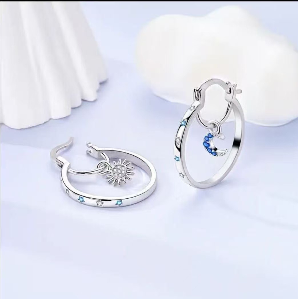 European and American Cross-Border New Double-Layer Earrings for Women, Exquisite and Fashionable Star-Moon Ear Jewelry with a Trendy Design, Popular Best-Selling Style