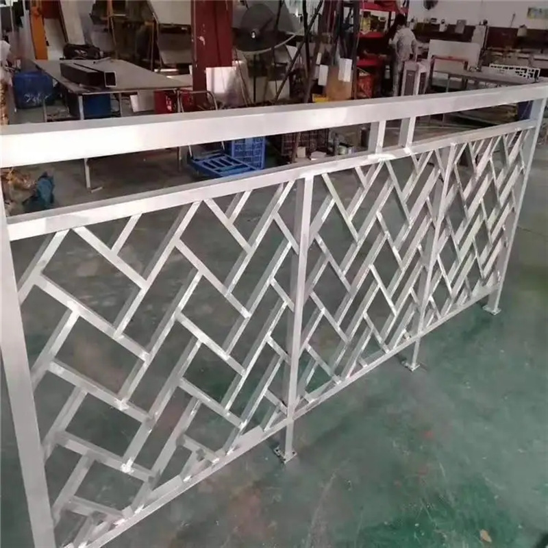 Outdoor Welded Wrought Iron Guardrail School Heavy-Duty Extended and Thickeneded Handrail Drawing Customized Factory Guardrail