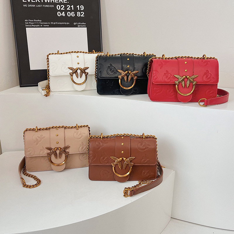 Embossed chain underarm bag, swallow bag, popular women's bag, high-quality cross-border new versatile shoulder and crossbody small square bag