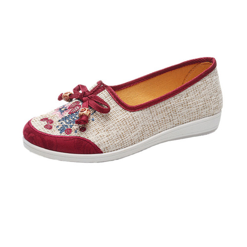 Old Beijing Cotton Shoes for Women, Mother Embroidered Shoes for Middle-Aged and Students, Ethnic Style Canvas Shoes, One-Piece Slip-On Platform Shoes for Women