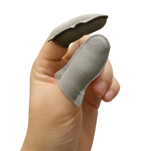 Sweat-proof game finger gloves, chicken-walking king artifact, mobile game anti-slip e-sports professional ultra-thin glory finger gloves