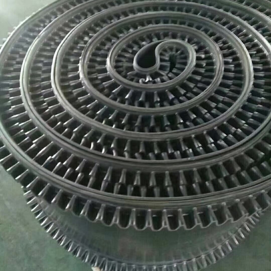 防撕裂网大倾角挡边带 耐温150度耐磨 输送煤炭化肥粪便