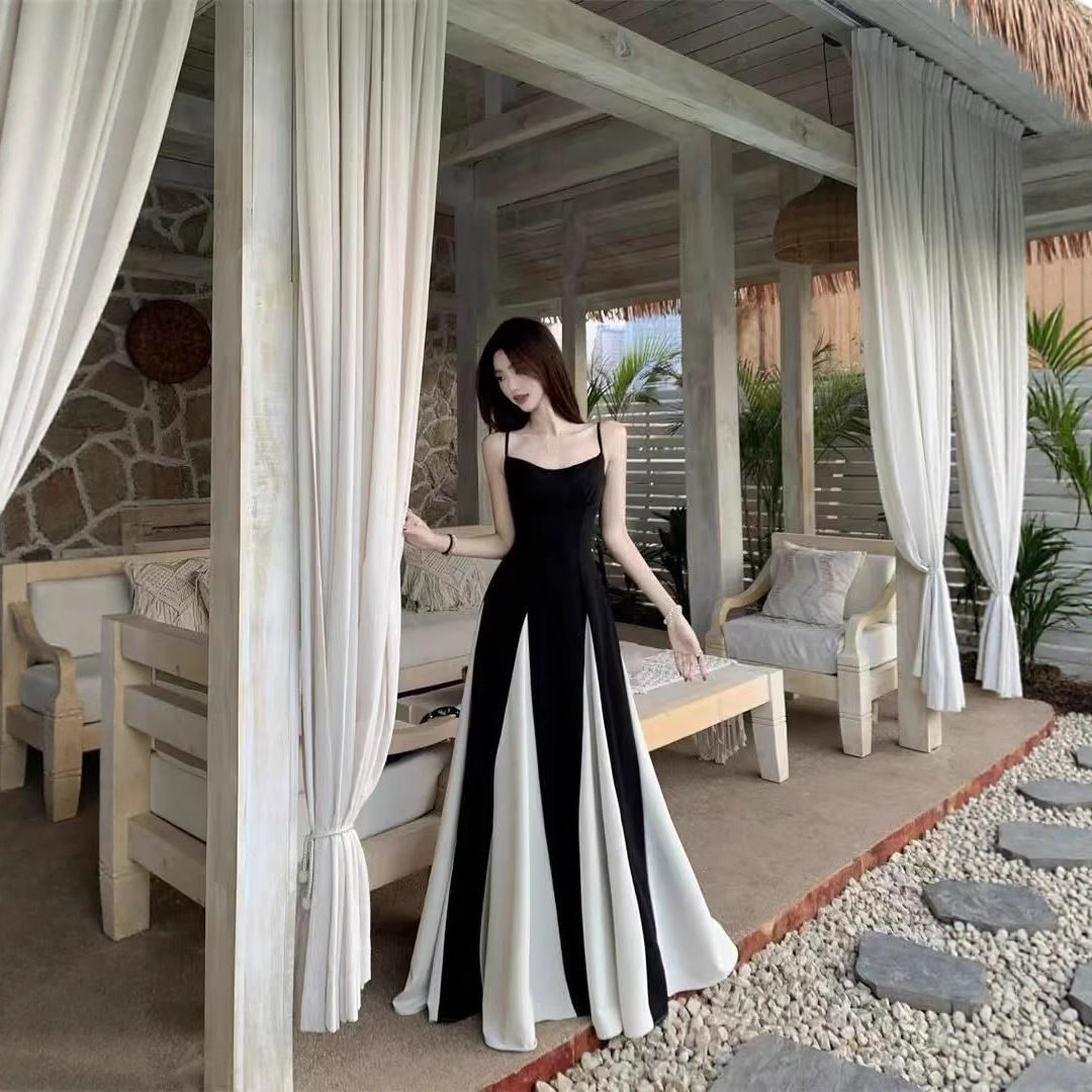 法式拼接撞色吊带连衣裙女装夏季设计感收腰a字裙子大摆拖地长裙