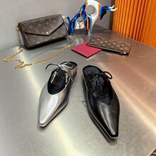 �W��վGŮЬ26���r�����Kһ�֎�ܛ������Ƥ���^���mƽ�װ��^��Ь