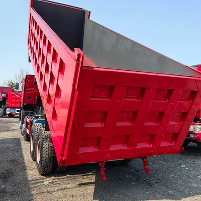 90% New Howo Rear Eight-Wheel Dump Yük maşınları