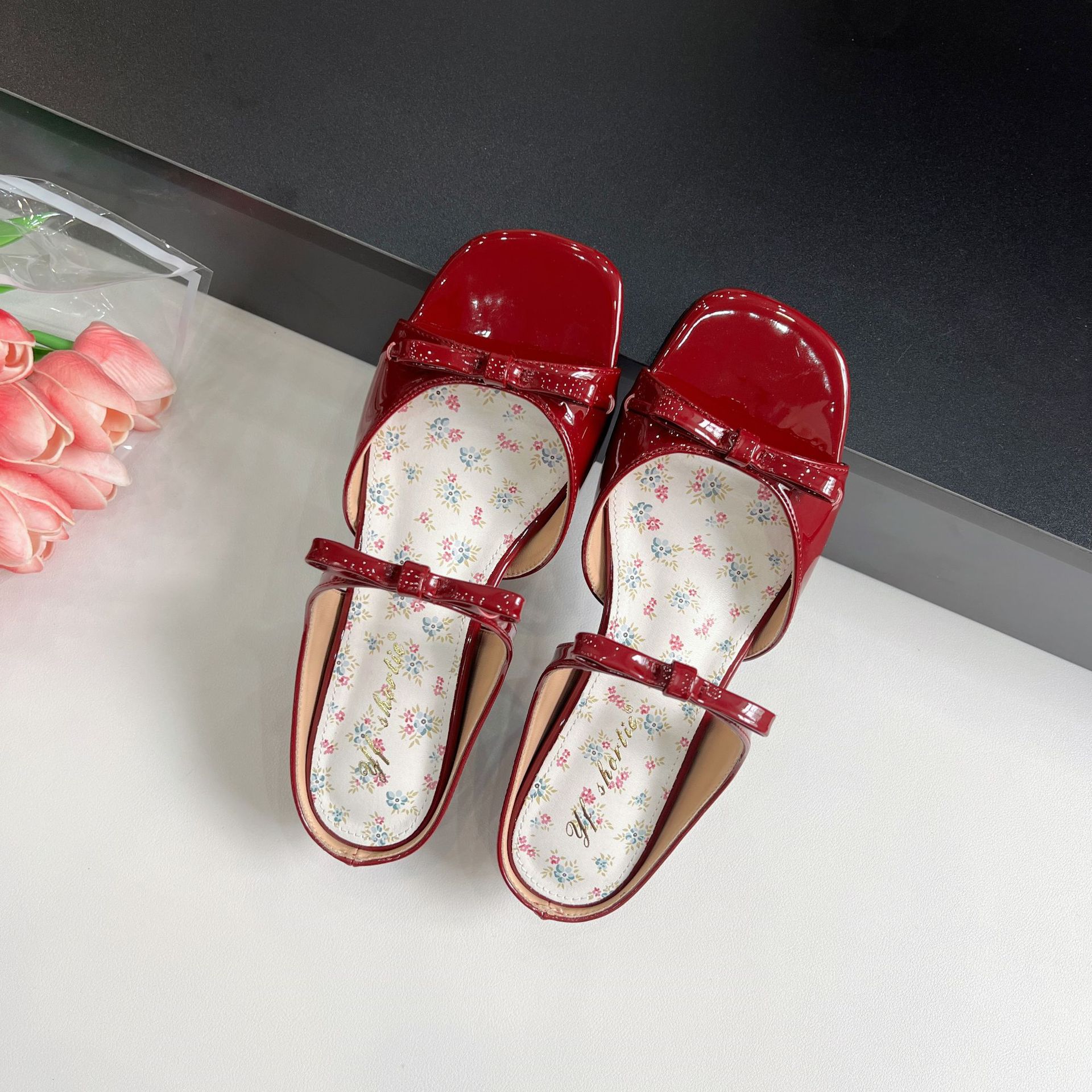 Sandalias de Cuña con Tira Única para Mujer de 5 cm, Charol y Caucho, con Lazo, para Verano