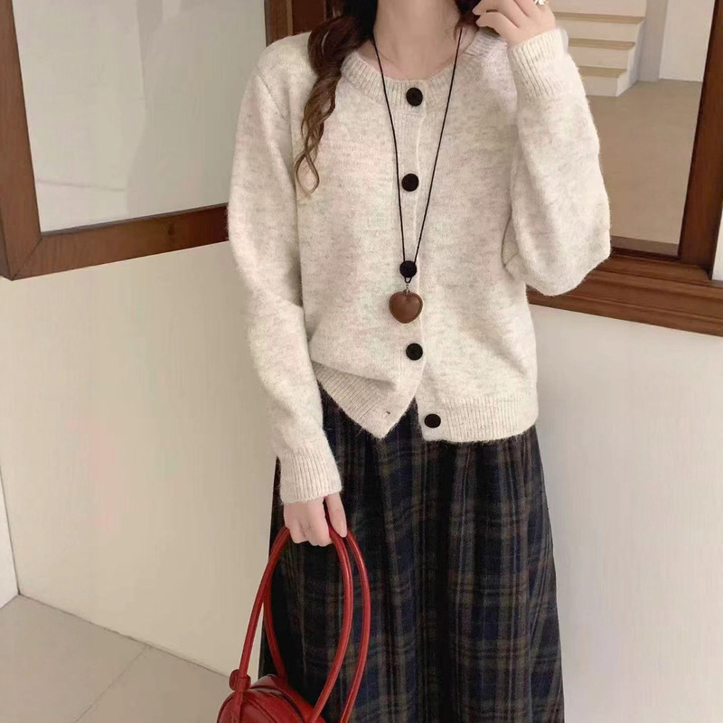 外贸温柔慵懒风圆领毛衣开衫女韩版宽松百搭小个子短款针织上衣潮|undefined