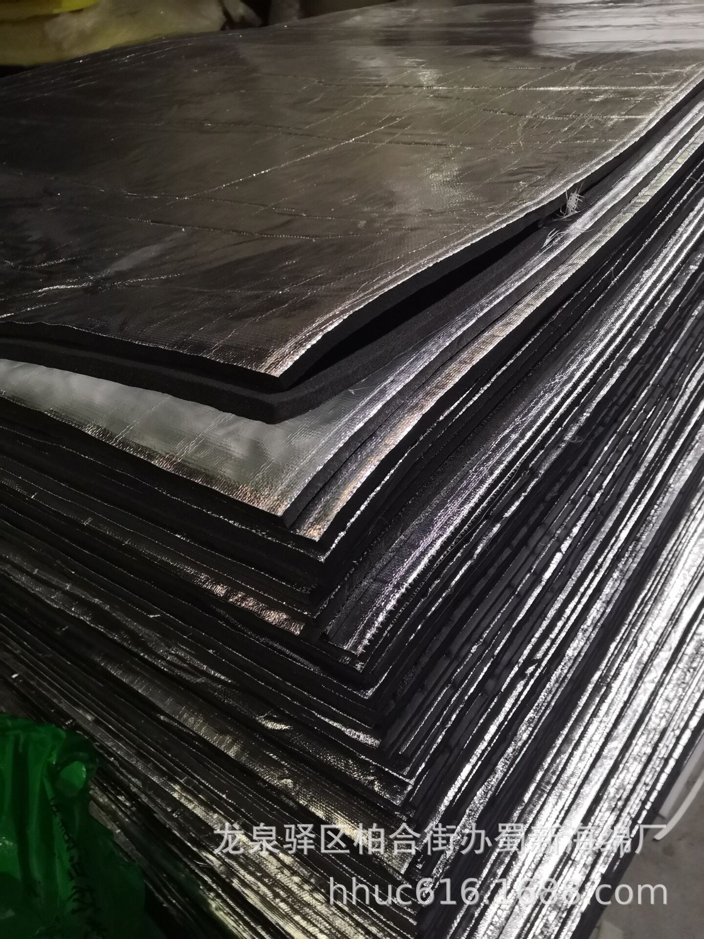 橡塑铝膜隔热泡棉 柴油机护罩隔热吸音海绵 防火隔音泡棉