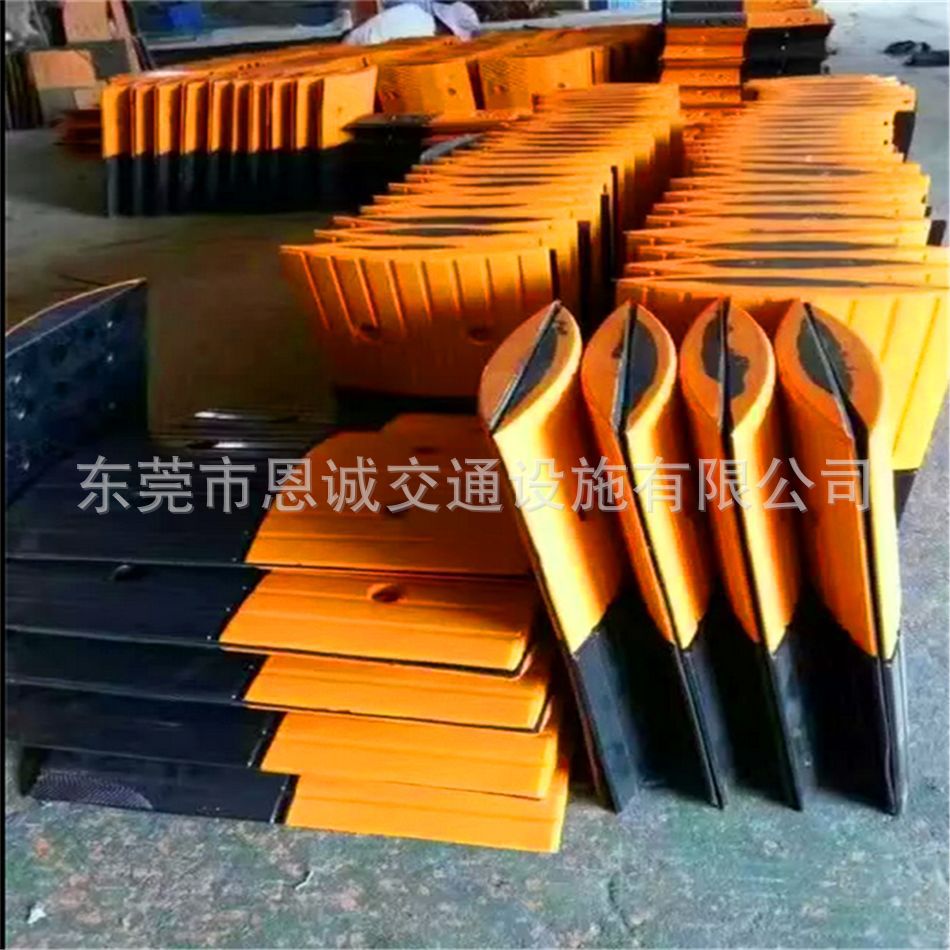 广东公路减速带批发 清远厂区铸铁减速带供应惠州斜坡减速带