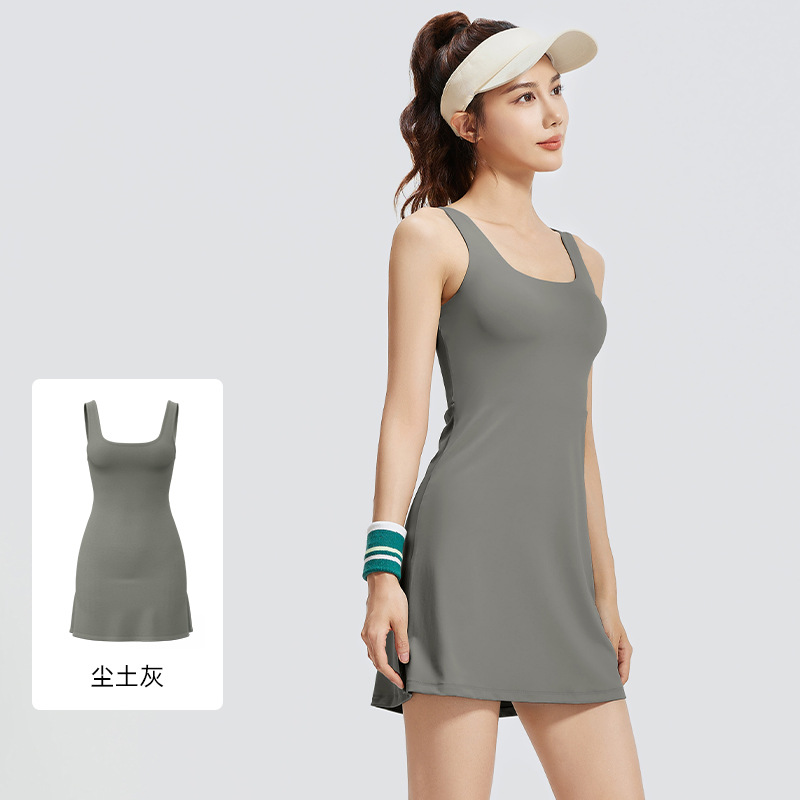 Juyitang nueva falda de tenis deportiva de una pieza para mujer con su propia almohadilla para el pecho vestido de yoga anti-luz