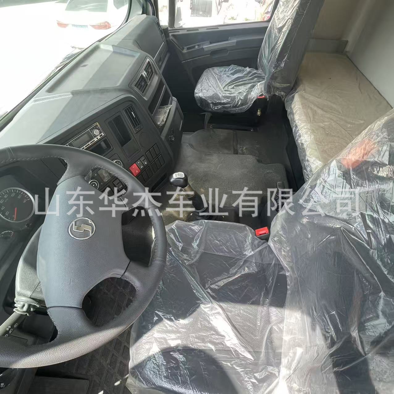 Cross-border export of self-loading trucks, Shaanqi Delong 6x4 dump trucks, muck trucks, X3000 heavy trucks for cross-border trade in Africa