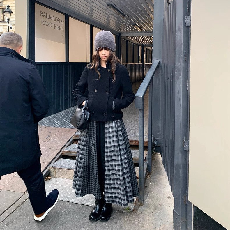 2025秋季新款艺术感穿搭复古设计感格纹拼接松紧腰半身裙大摆长裙