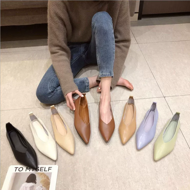 Одиночная обувь 2025 Корейская версия натуральной кожи малого размера 313233 остроконечная рабочая молочная обувь мягкая подошва большая женская обувь 4143