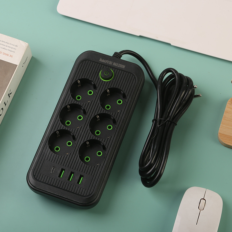 3USB + 1Type-C interfaz de casca negra casca blanca orificio de conexión europea estándar europeo caja de comercio electrónico transfronterizo ruso