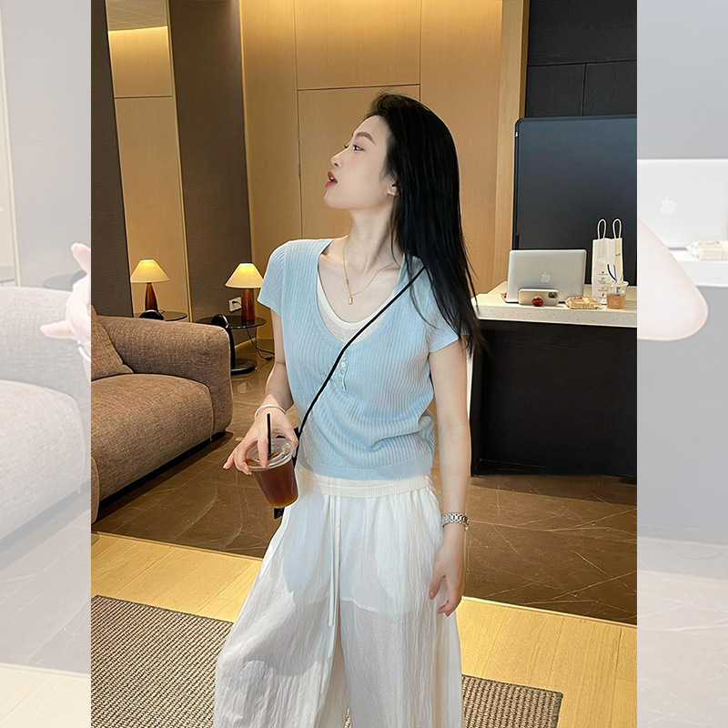 Korean-style Yellow U-collar Fake Two-piece Short-sleeved T-shirt Women's Summer Short Unique Beautiful Ice Silk Knitted Top Korean-style Yellow U-collar Fake Two-piece Short-sleeved T-shirt Women's Summer Short Unique Beautiful Ice Silk Knitted Top