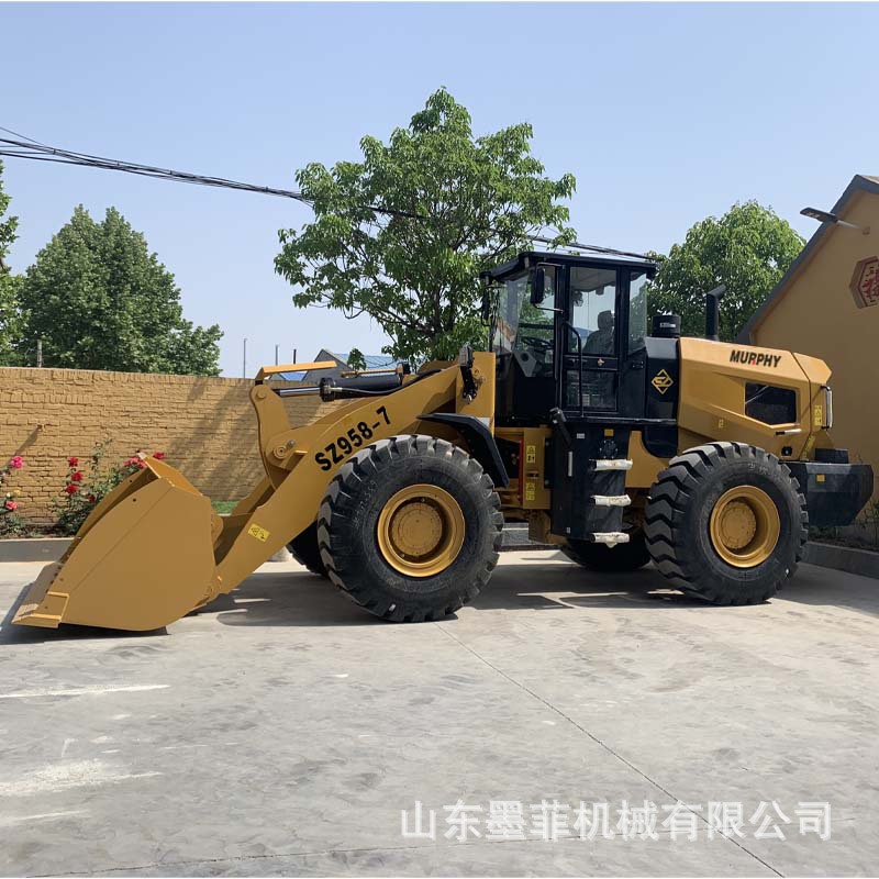 云南木材装载机价格 轮胎式液压抓木机价格 欢迎参观试车