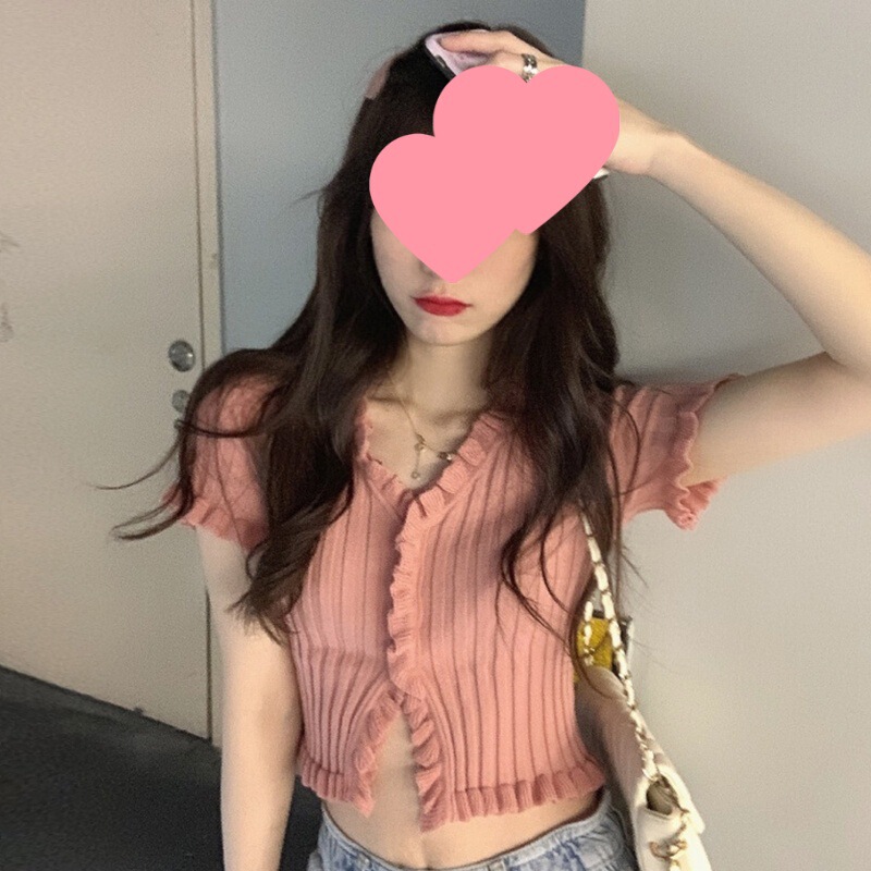 Short Hot Girl Tops for Women, New Summer Style, Pleated Lace, Internet Celebrity High-Waisted, Cropped V-Neck Short-Sleeve Knit Top 2026 Short Hot Girl Tops for Women, New Summer Style, Pleated Lace, Internet Celebrity High-Waisted, Cropped V-Neck Short-Sleeve Knit Top 2026