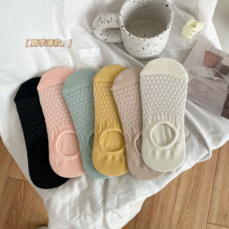 Spring and Summer thin breathable shallow mouth Women's ankle socks no heel fall summer mesh black and white cotton invisible women's socks wholesale
