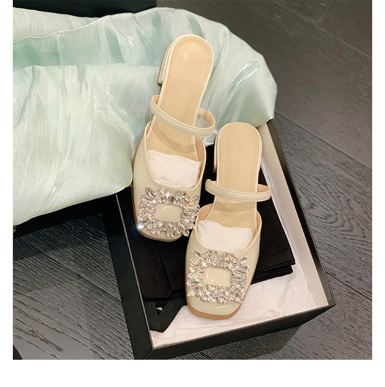 Grape Mom with the same style 2023 spring new sexy sandals and slippers women flash diamond shallow mouth square head flat half drag sandals women_voghion.com