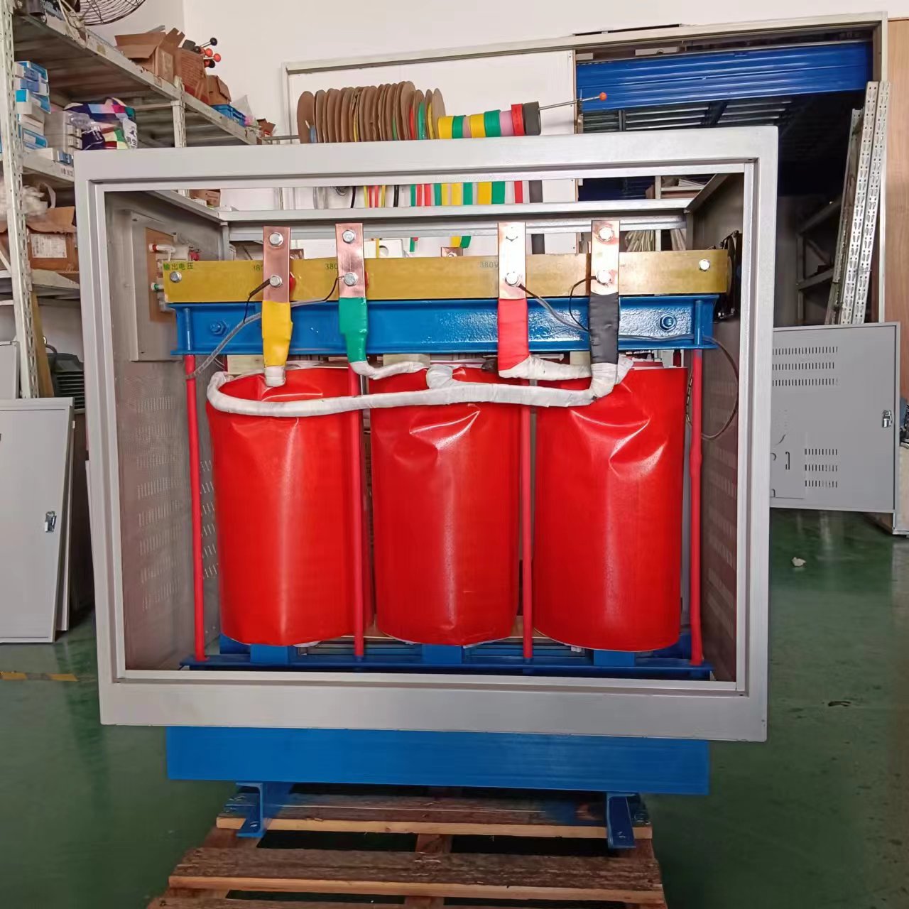 厂家直销120KVA三相干式隔离变压器120KW风力发电配套专用变压器