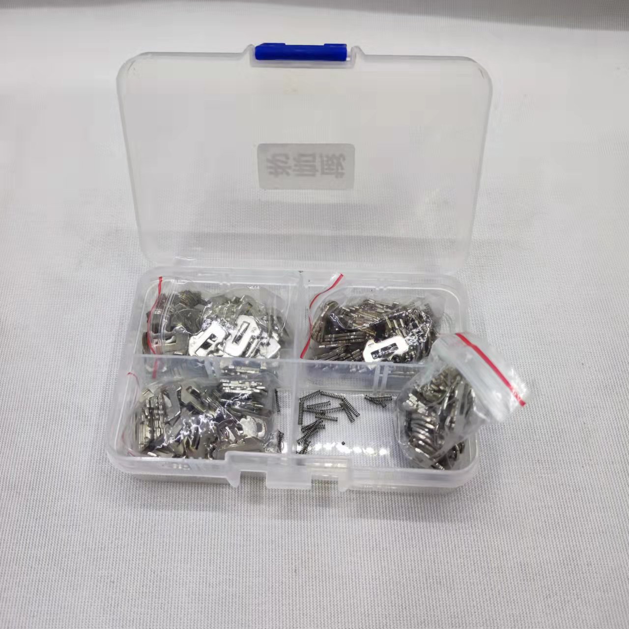 Adecuado para Buick viejo junwei cerradura cilindro placa exterior diente cerradura placa viejo junwei accesorios del coche