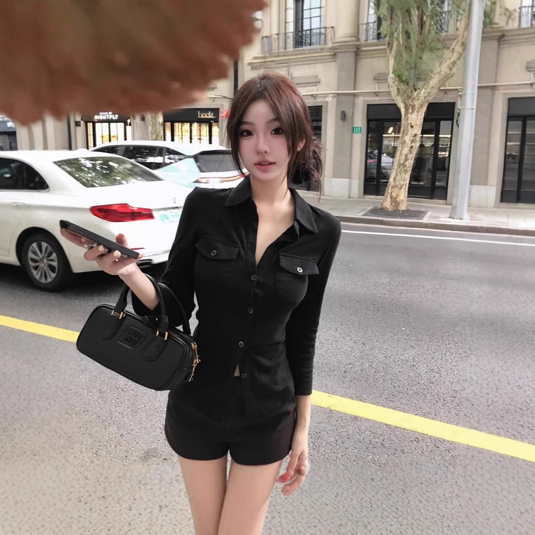 우아한 순수 스타일 섹시한 옷깃 긴팔 셔츠 여성의 이른 봄 슬림핏 타이트 허리 스트랩 셔츠 화이트 카디건 탑