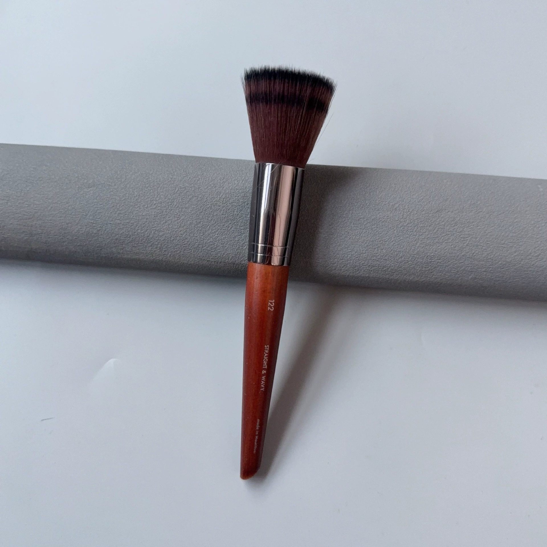 Brush, face blush, foundation, highlighter, eye pencil, full set
